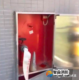 案例:家中失火遭遇小區(qū)消防栓沒(méi)水，物業(yè)是否擔(dān)